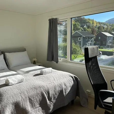 - Comfort - Newly Renovated - Spacious Voss